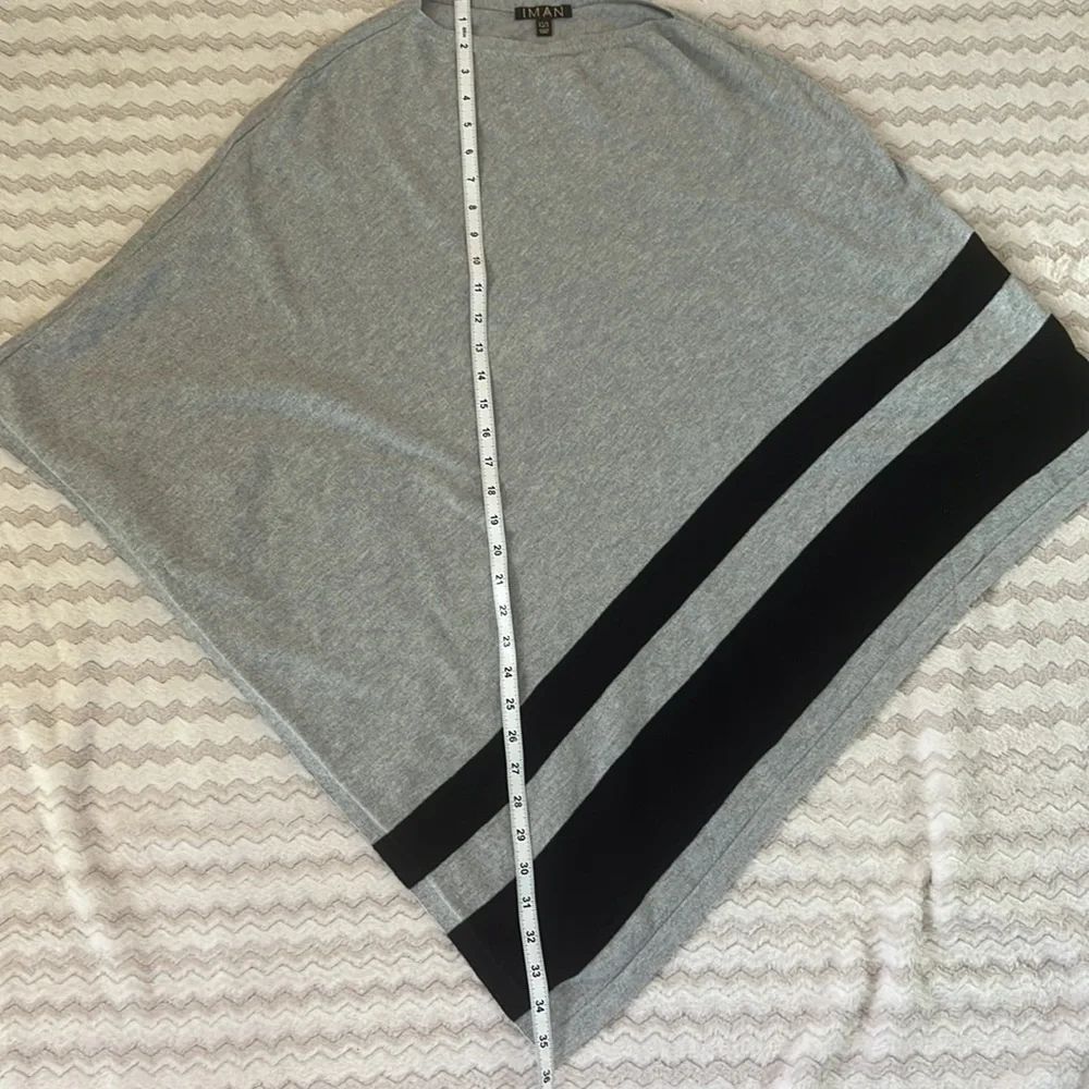 IMAN Global Chic Asymmetric Poncho with Stripe Detail. Gray/black. Oversized XS.